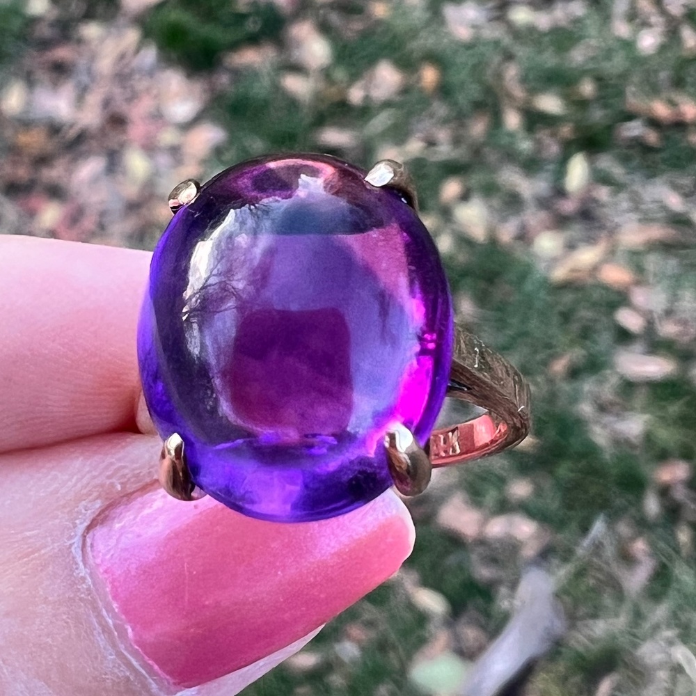 VINTAGE 14K YELLOW GOLD LARGE AMETHYST CABOCHON RETRO RING STATEMENT SOLID